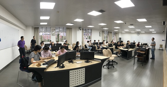 林书记、赵云副院长望江巡课-11-副.jpg 林书记、赵云副院长望江巡课-11-副.jpg